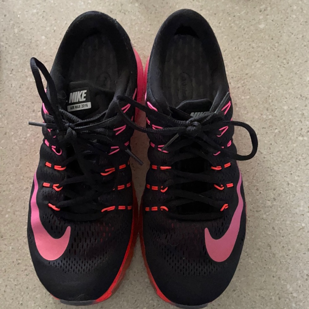 Nike air max 2016 women’s size 9